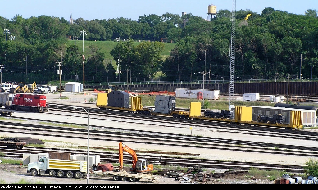 P+H Harnischfeger components on company flats in Muskego Yard 